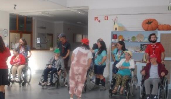 Escuteiros de Matosinhos fazem servi�o de voluntariado na ALADI