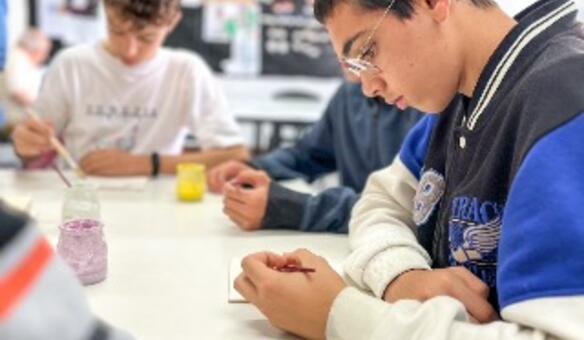 Alunos da Escola EB 2,3 Dr. Jos� Domingues dos Santos experimentam atividades da ALADI