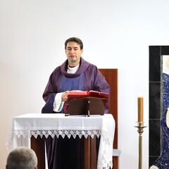 Galeria - Imagem 4 da Padre Celso Marques visita ALADI para uma eucaristia de P�scoa