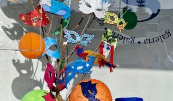 Carnaval j� chegou � Papelaria Galeria